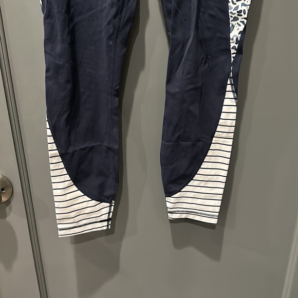 Navy blue Athleta leggings - Picture 3 of 7